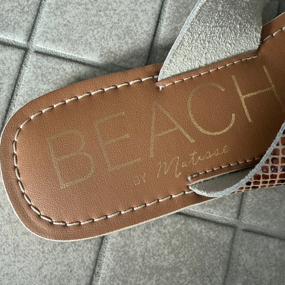 Beach by Matisse Pebble Slide Sandals with leather upper in size 6 - Picture 9 of 10